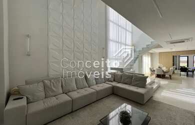 Imagem: A casa em condomínio possui 4 Dormitórios, 4 Banheiros, 2