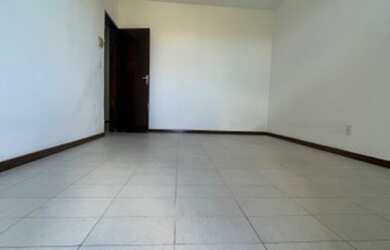 Imagem 3: Salas/Depositos em condominio empresarial no Matatu de Brotas