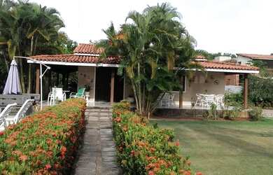 Imagem: A casa em condomínio possui 3 Dormitórios, 3 Banheiros, 3