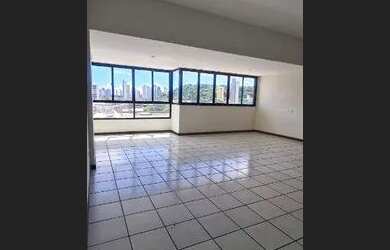 Imagem: O apartamento possui 3 Dormitórios, 3 Banheiros, 2 Vagas na