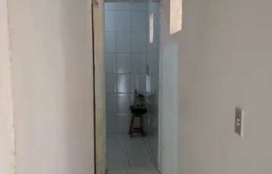 Imagem 5: Casa 2/4 Uruguai R$ 700. 1 Banheiroe2 Dormitórios