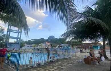 Imagem: A casa em condomínio possui 2 Dormitórios, 2 Banheiros, 1