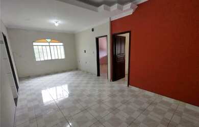 Imagem: A casa possui 2 Dormitórios, 1 Banheiro, 204m² de Área e