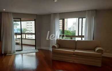 Imagem: O apartamento possui 4 Dormitórios, 4 Banheiros, 3 Vagas na