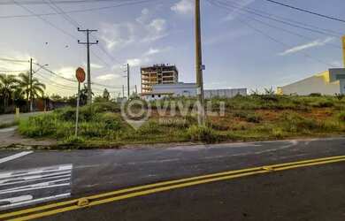 Imagem: O terreno possui 365m² de Área e está localizado em Centro
