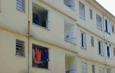 Imagem: O apartamento possui 1 Dormitório, 1 Banheiro, 1 Vaga na garagem