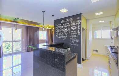 Imagem: O apartamento possui 2 Dormitórios, 1 Banheiro, 1 Vaga na garagem