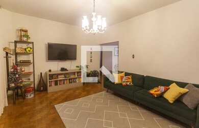 Imagem: O apartamento possui 4 Dormitórios, 2 Banheiros, 1 Vaga na