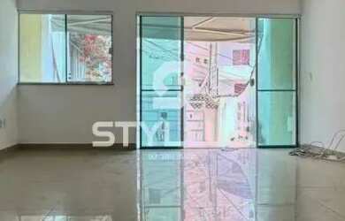 Imagem: A casa possui 4 Dormitórios, 3 Banheiros, 2 Vagas na garagem