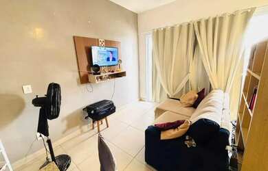 Imagem: O apartamento possui 1 Dormitório, 1 Banheiro, 1 Vaga na garagem