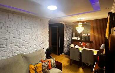 Imagem: O apartamento possui 2 Dormitórios, 1 Banheiro, 1 Vaga na garagem