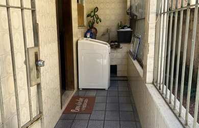 Imagem: A casa possui 2 Dormitórios, 2 Banheiros, 1 Vaga na garagem