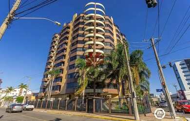 Imagem: O apartamento possui 3 Dormitórios, 2 Banheiros, 1 Vaga na