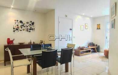 Imagem: O apartamento possui 3 Dormitórios, 2 Banheiros, 3 Vagas na