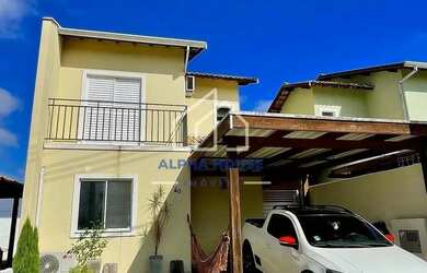 Imagem: A casa possui 3 Dormitórios, 1 Banheiro, 1 Vaga na garagem