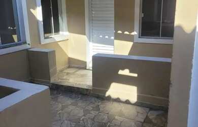 Imagem: A casa possui 1 Dormitório, 1 Banheiro, 40m² de Área e está