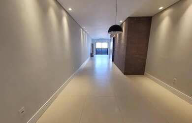 Imagem: O apartamento possui 3 Dormitórios, 4 Banheiros, 1 Vaga na