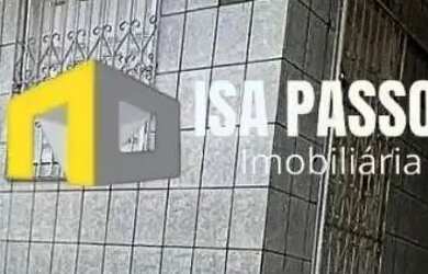 Imagem: A casa possui 4 Dormitórios, 1 Banheiro, 2 Vagas na garagem