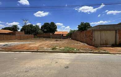 Imagem: O terreno possui 360m² de Área e está localizado em Jardim