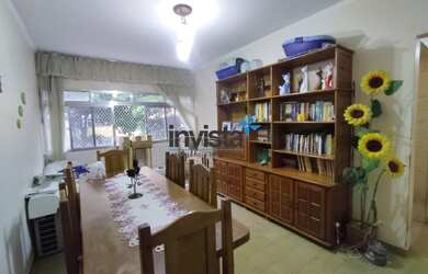 Imagem: O apartamento possui 3 Dormitórios, 1 Banheiro, 1 Vaga na garagem