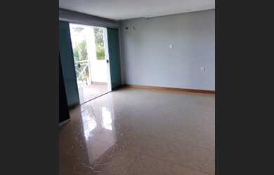 Imagem 15: //Vendo ou Alugo casa com 4 suítes no Condomínio Residencial Laranjeiras...