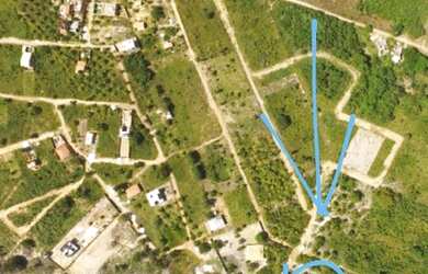 Imagem: O terreno possui 400m² de Área e está localizado em Novo