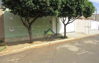 Imagem 2: Casa com 3 dormitórios - venda por R$ 550.000,00 ou aluguel por R$ 2.500,00/mês...