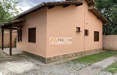 Imagem: A casa possui 2 Dormitórios, 2 Banheiros, 3 Vagas na garagem