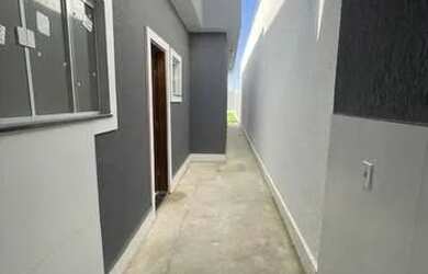 Imagem 15: Casa dos Sonhos toda em Porcelanato, Área Gourmet e Amplo Quintal!