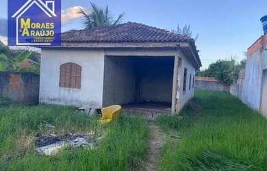 Imagem: A casa possui 2 Dormitórios, 2 Banheiros e 360m² de Área