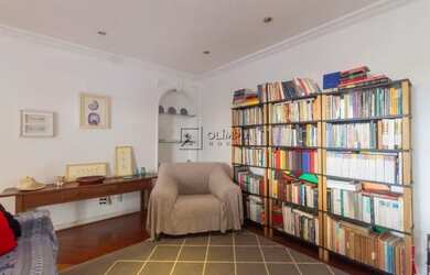 Imagem: O apartamento possui 4 Dormitórios, 3 Banheiros, 2 Vagas na