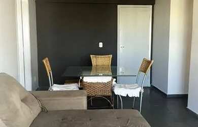 Imagem: O apartamento possui 1 Dormitório, 1 Banheiro, 1 Vaga na garagem