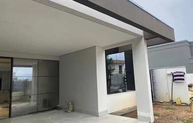 Imagem 1: Linda casa com 3 quartos sendo 2 suites a venda no condominio Primor Das Torres