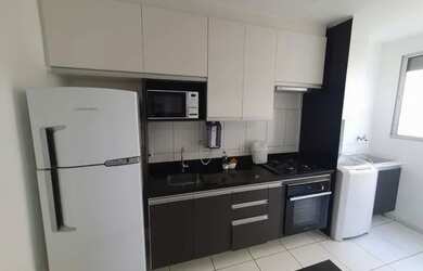 Imagem: O apartamento possui 2 Dormitórios, 1 Banheiro, 1 Vaga na garagem