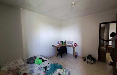 Imagem 4: Belo sobrado localizado na QD 805 fundo com supermercados Euro