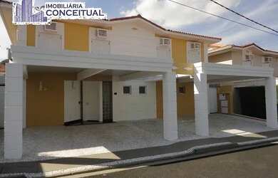 Imagem: A casa em condomínio à venda possui 4 Dormitórios, 5 Banheiros