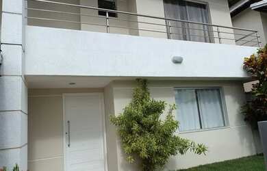 Imagem: A casa em condomínio possui 4 Dormitórios, 5 Banheiros, 2