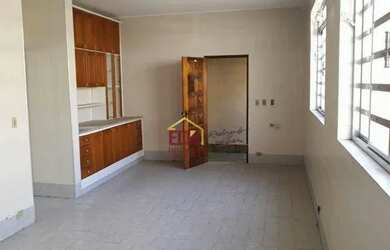 Imagem: A casa possui 5 Dormitórios, 5 Banheiros, 5 Vagas na garagem