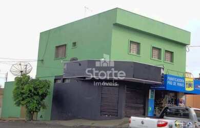 Imagem: O depósito possui 230m² de Área e está localizado em Daniel