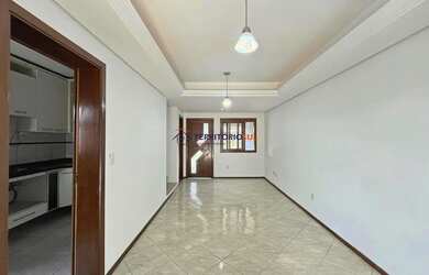 Imagem 3: Casa em Hípica. Churrasqueira, Varanda, Lareirae2 Vagas na garagem