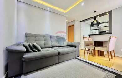 Imagem: O apartamento possui 2 Dormitórios, 1 Banheiro, 1 Vaga na garagem