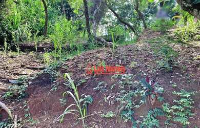 Imagem: O terreno possui 360m² de Área e está localizado em Maravista