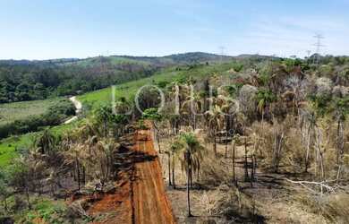 Imagem: O terreno possui 600m² de Área, Imóvel novo e está localizado
