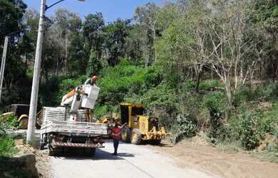 Imagem: A casa possui 1 Dormitório, 1 Banheiro, 1 Vaga na garagem e