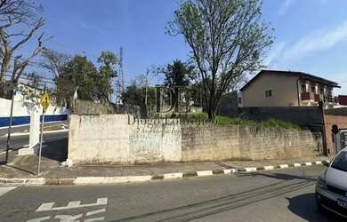 Imagem: O terreno possui 430m² de Área e está localizado em Parque