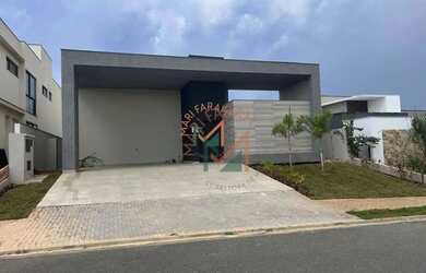 Imagem: A casa em condomínio possui 4 Dormitórios, 5 Banheiros, 4