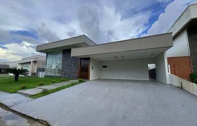 Imagem: A casa em condomínio possui 4 Dormitórios, 5 Banheiros, 3