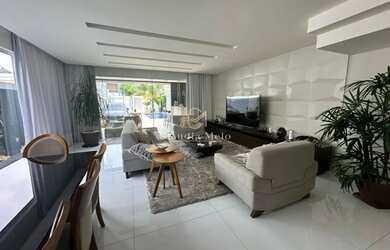 Imagem: A casa em condomínio possui 5 Dormitórios, 5 Banheiros, 2