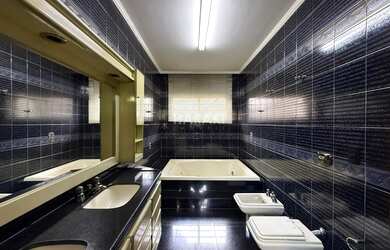 Imagem 16: Sobrado para Venda no bairro Zona 05, localizado na cidade de Maringá...