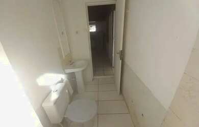 Imagem 10: Casa - Florianópolis SC. Piscina, Churrasqueira, 80m² de Áreae2 Banheiros